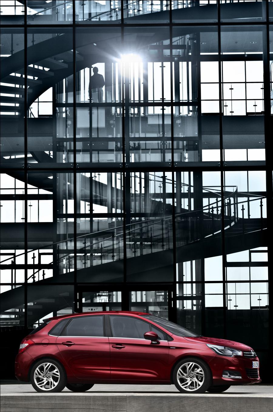  Citroen C4 2010 года  (фото 66 из 147)